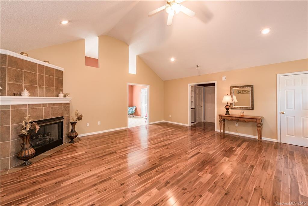 Ole Eastpointe - Residential