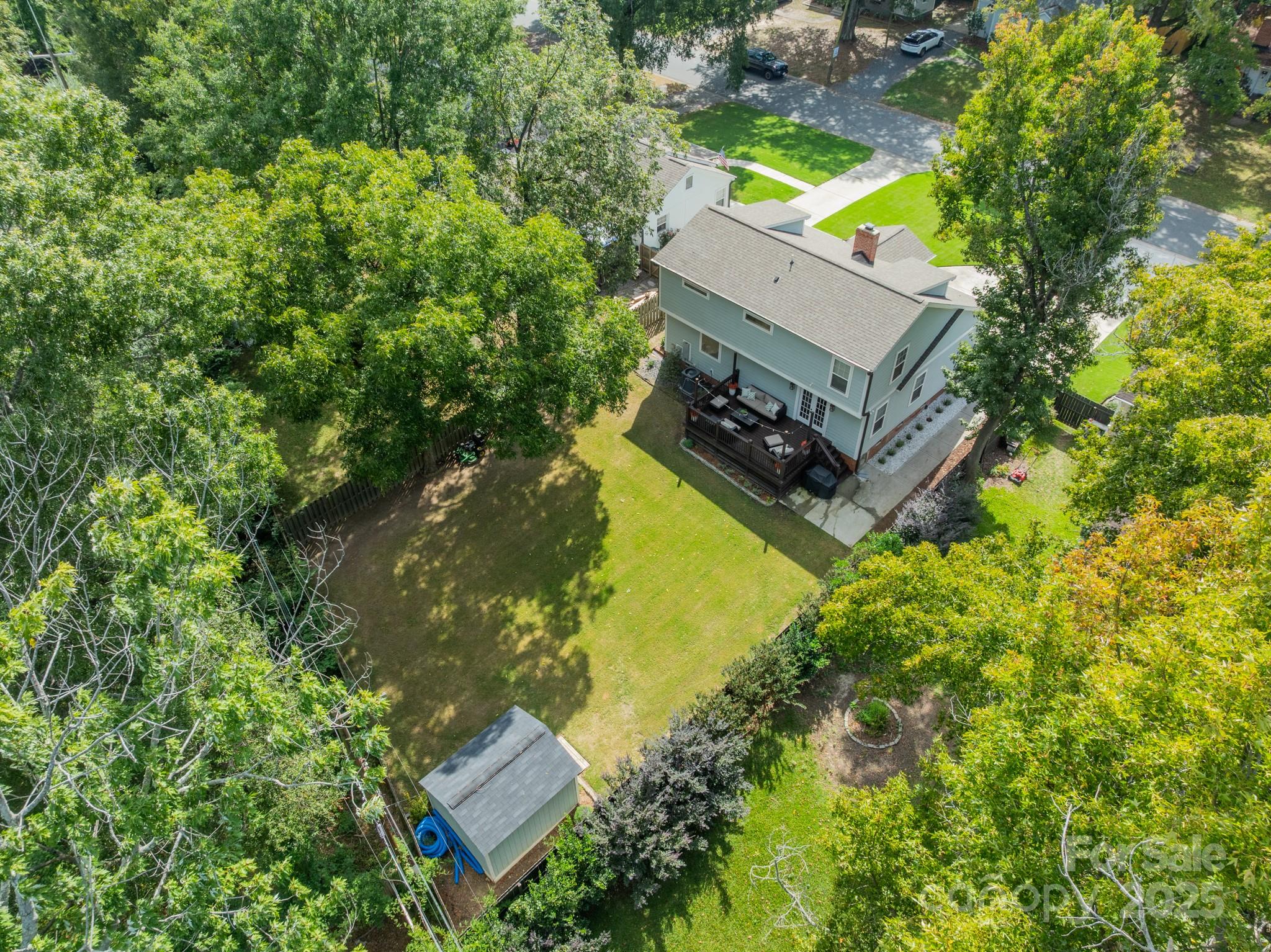 Camp Green - Residential