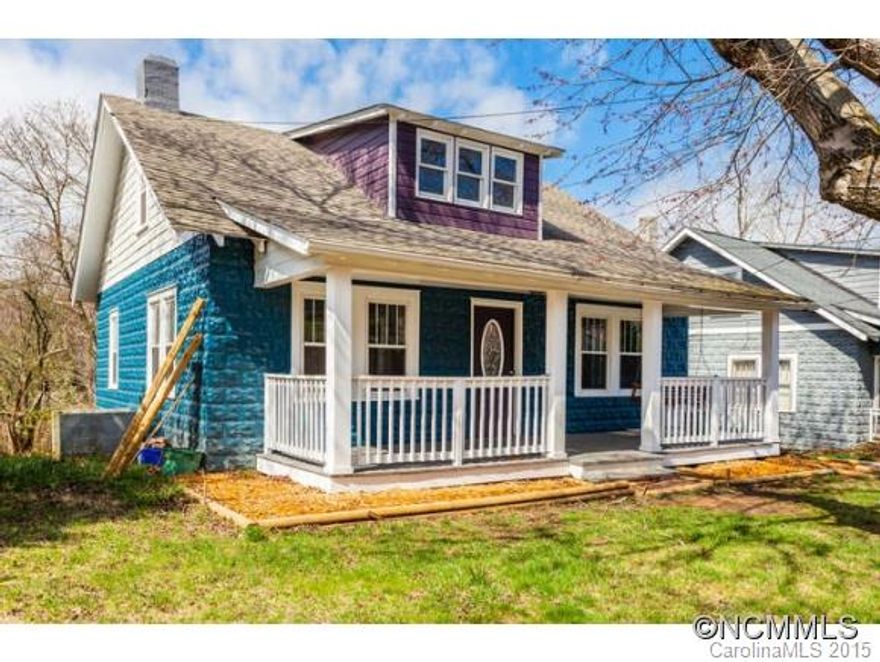 2BD/1BA with left in a great neighborhood minutes from town. This home in is in great shape with H/W floors, tile and a beautiful kitchen with granite. Newer windows, roofing and a HVAC. Home sits on a great lot with a fenced in yard and covered front porch to enjoy your evenings! Come see this home priced to sell! Upstairs sq. footage is right at 7ft or below.