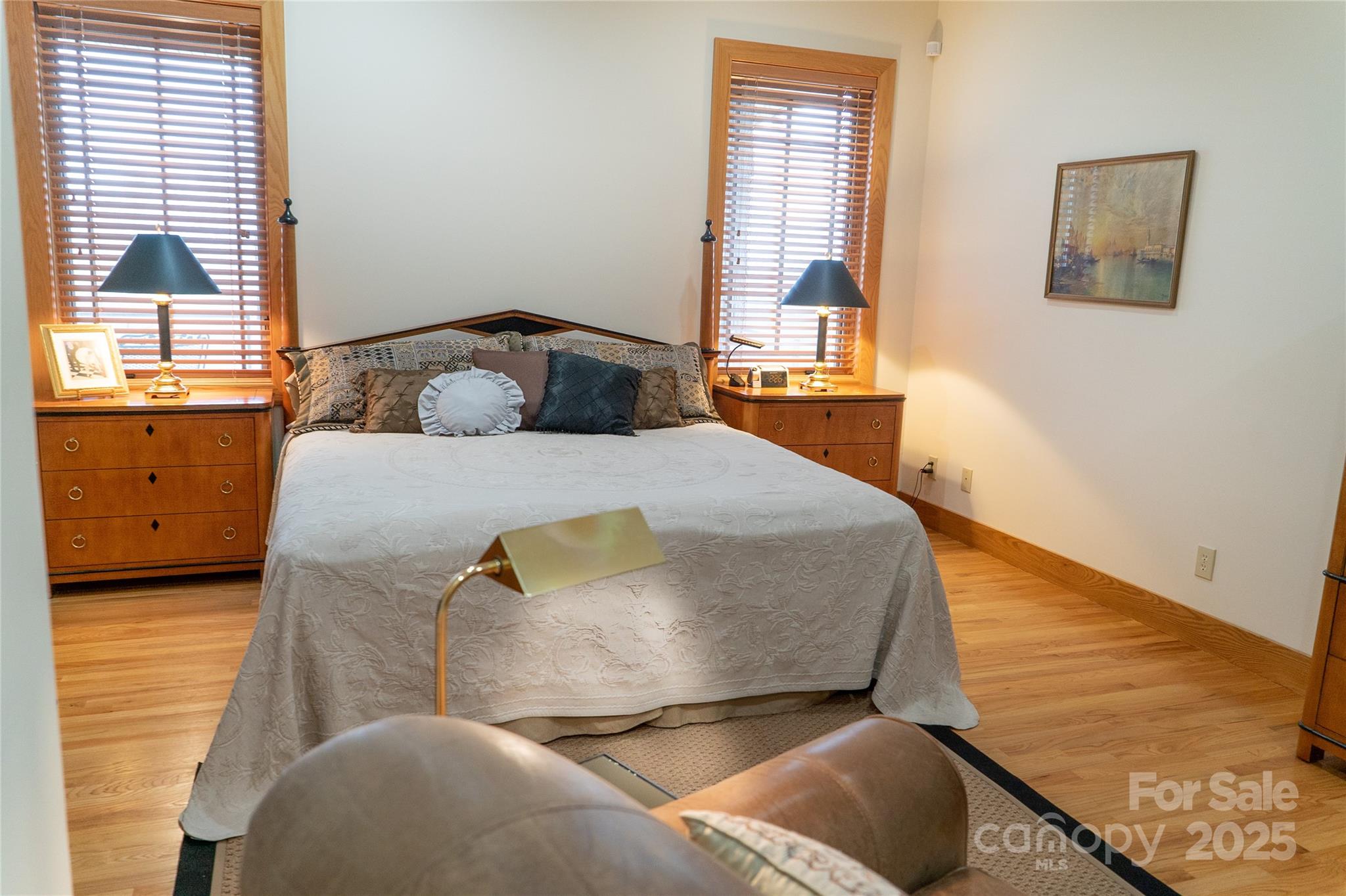 Boone, North Carolina 28607, United States, 4 Bedrooms Bedrooms, ,3 BathroomsBathrooms,Residential,Under Contract,87198