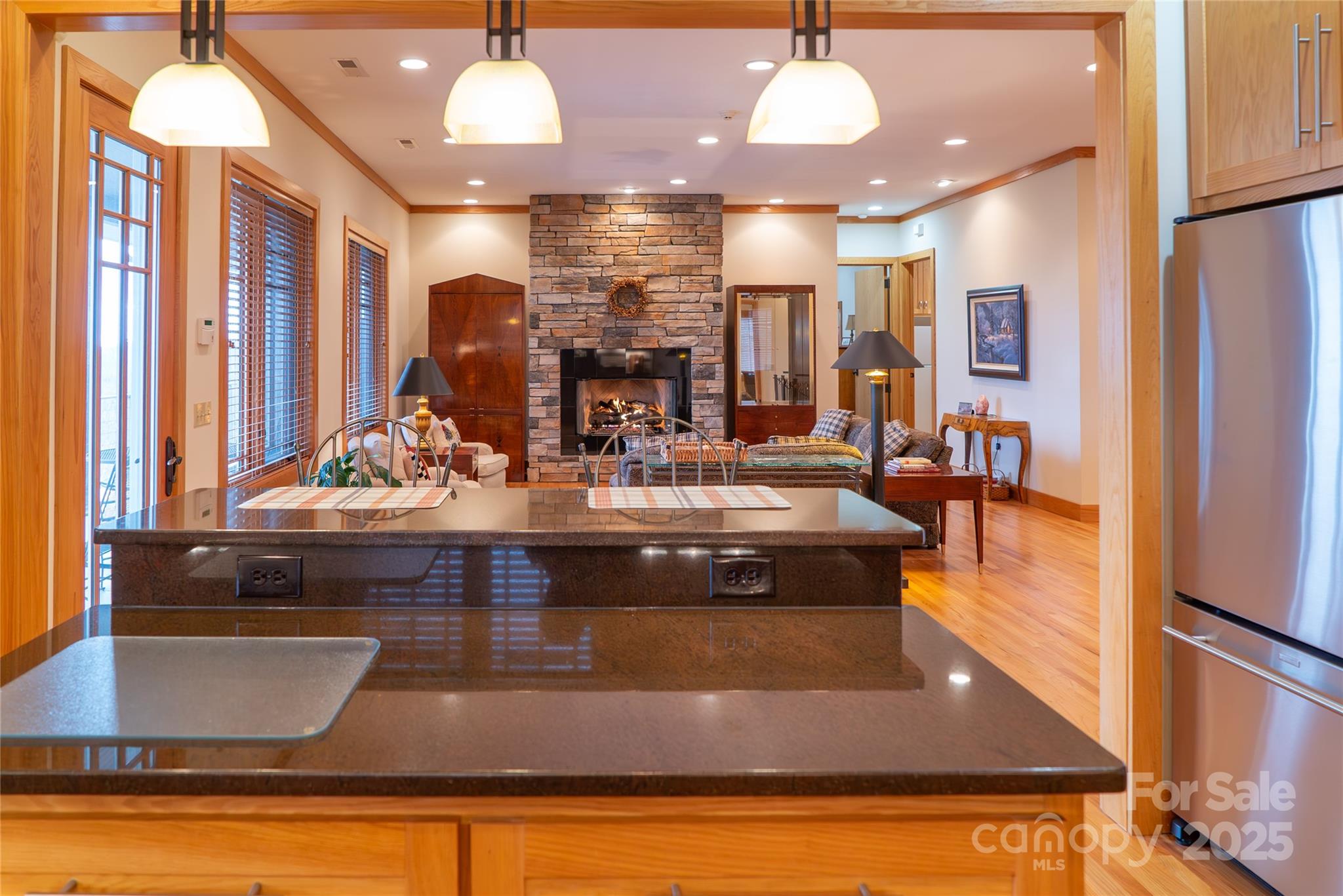 Boone, North Carolina 28607, United States, 4 Bedrooms Bedrooms, ,3 BathroomsBathrooms,Residential,Under Contract,87198