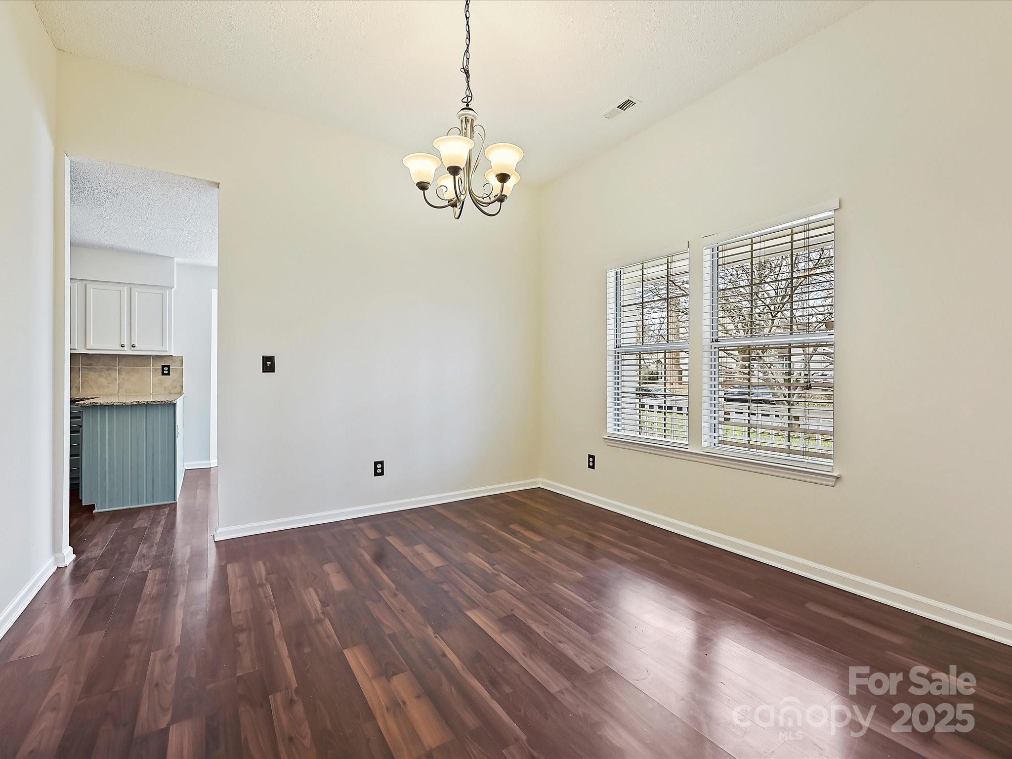14621 Sapphire Lane