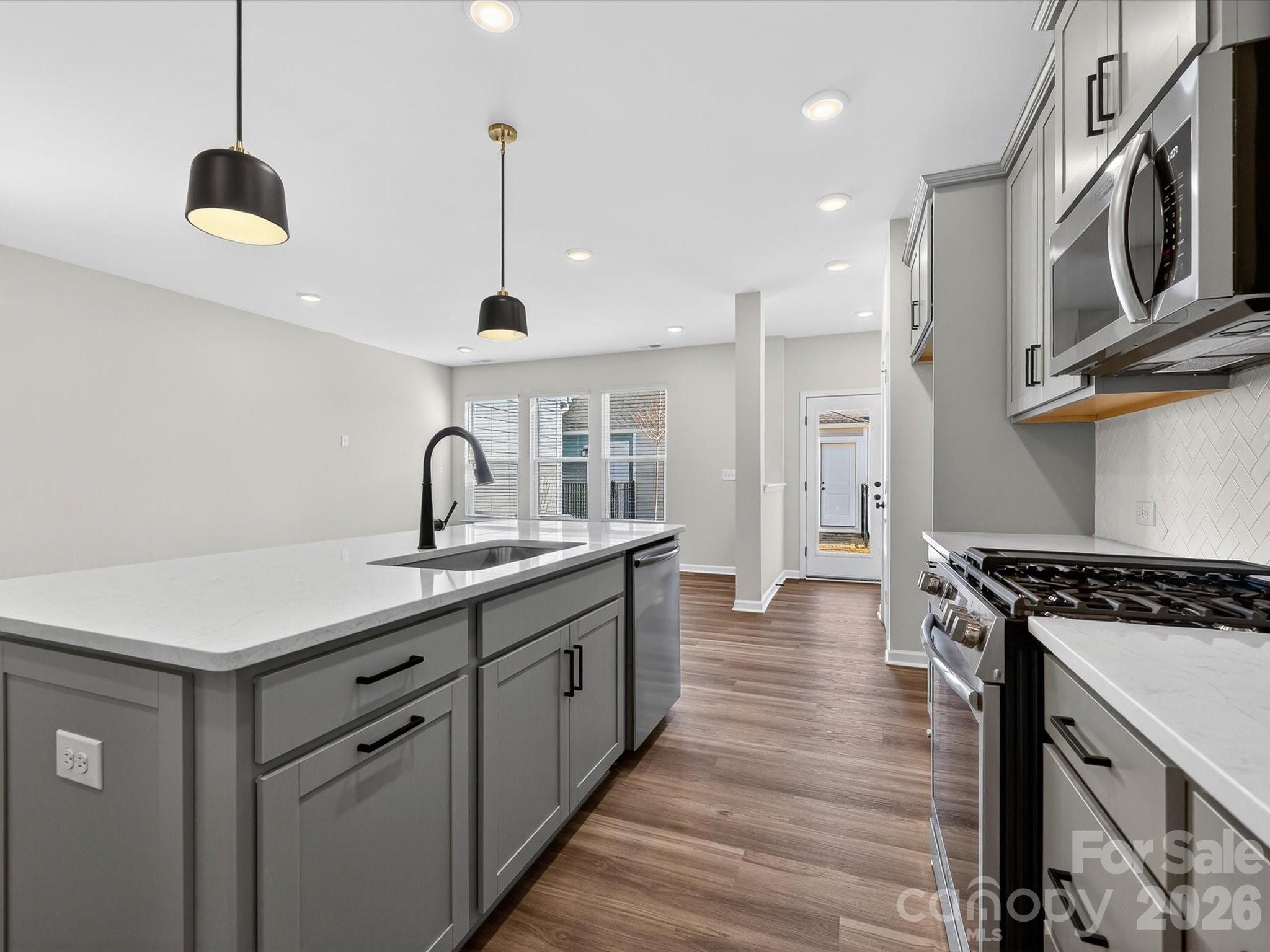 10128 Mamillion Drive