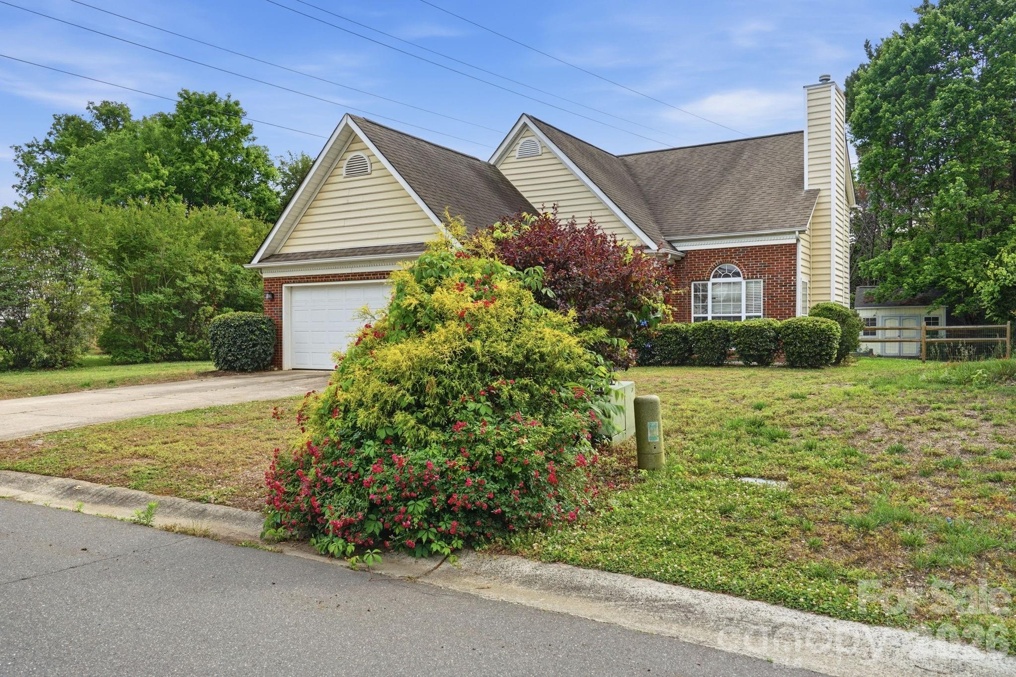 6914 Weirton Place