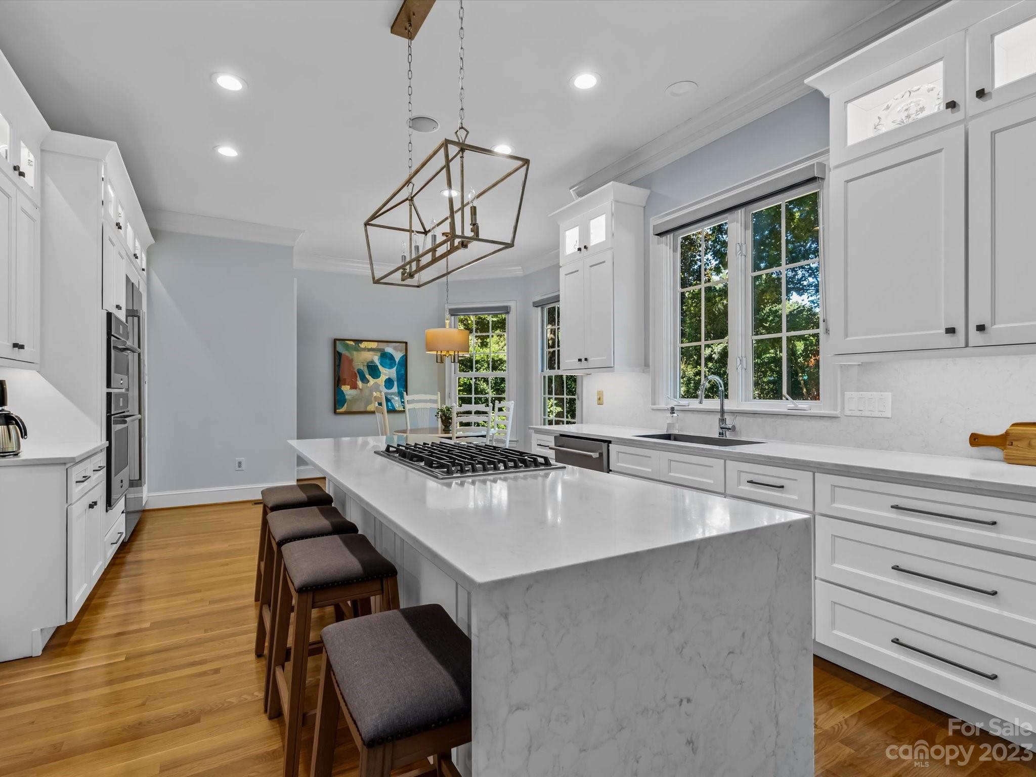 The Peninsula - Residential