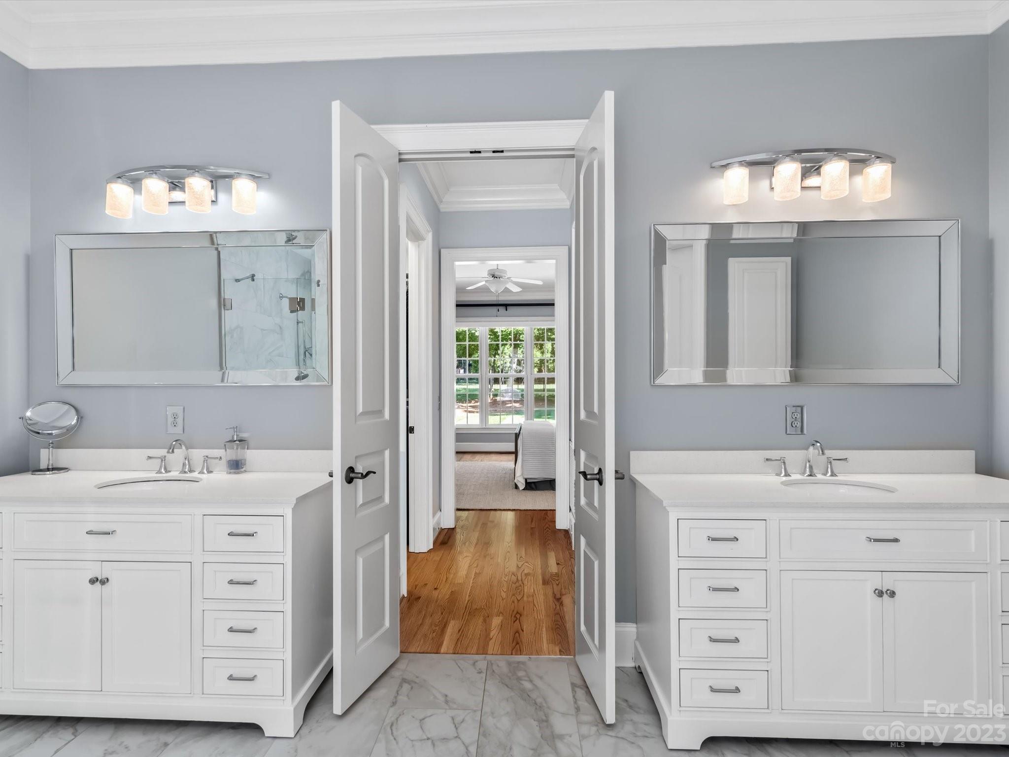 The Peninsula - Residential