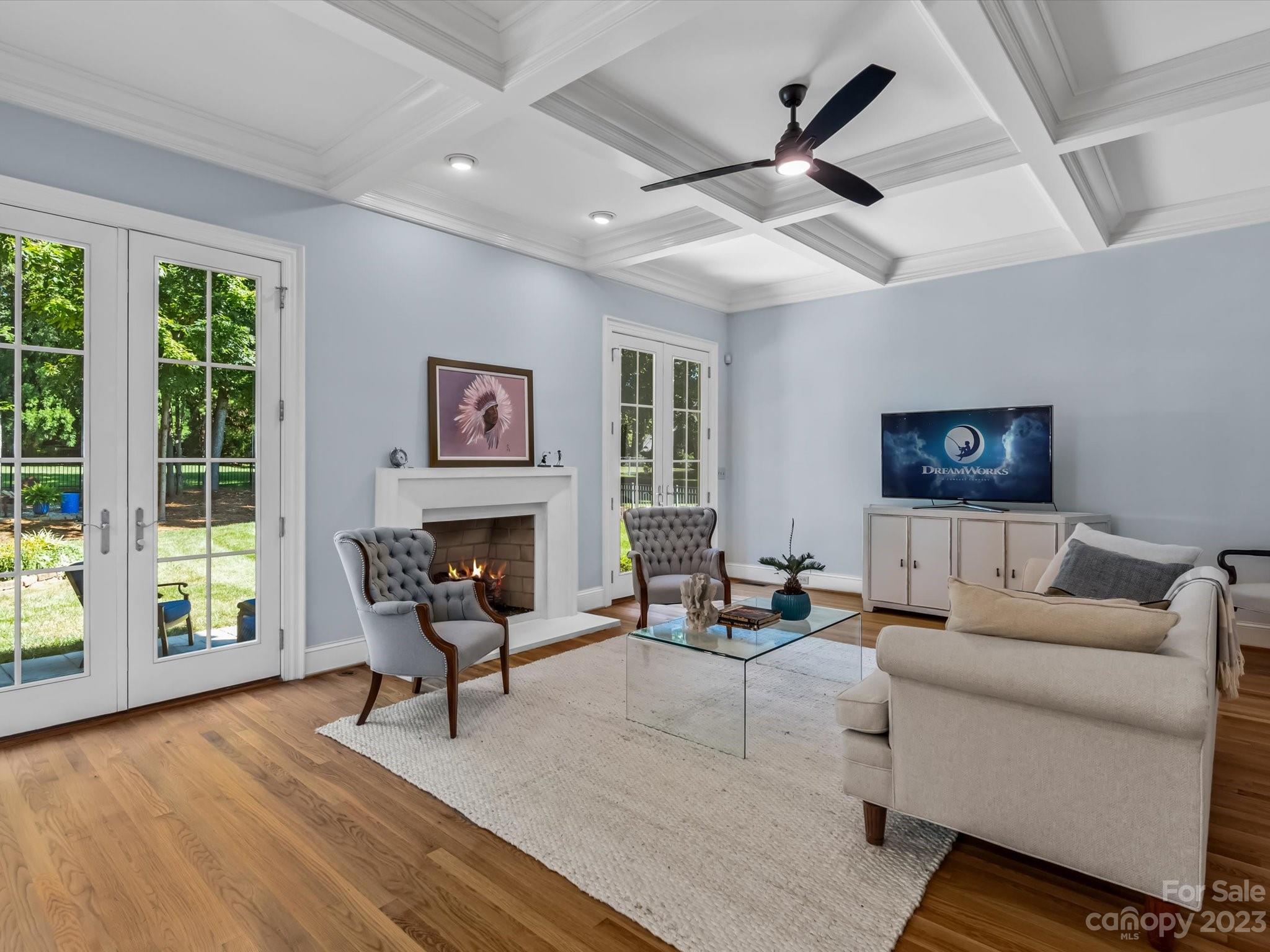 The Peninsula - Residential