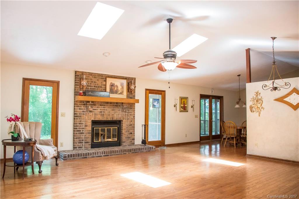 Tega Cay - Residential