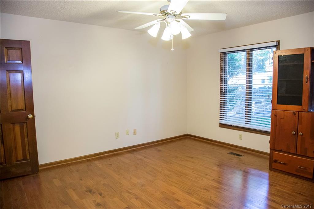 Tega Cay - Residential