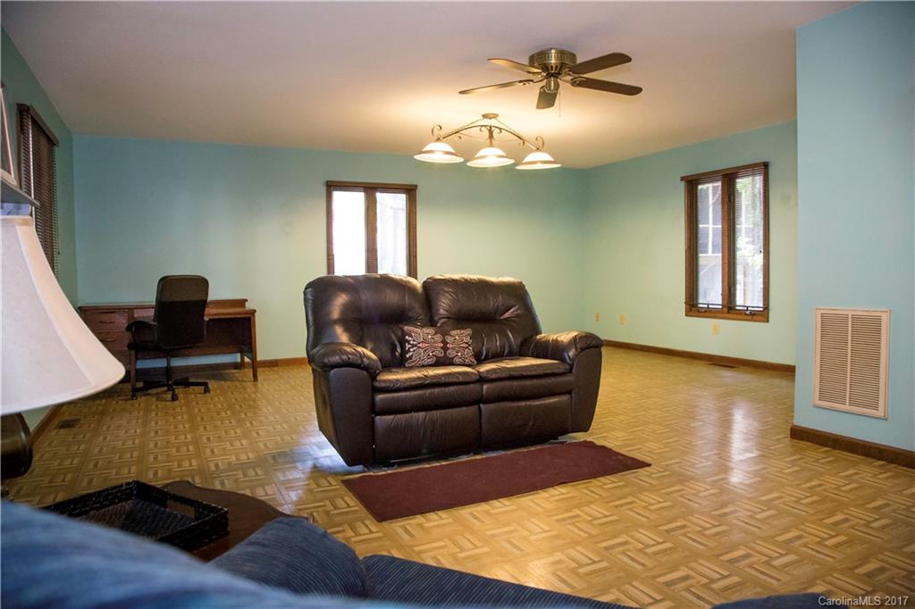 Tega Cay - Residential