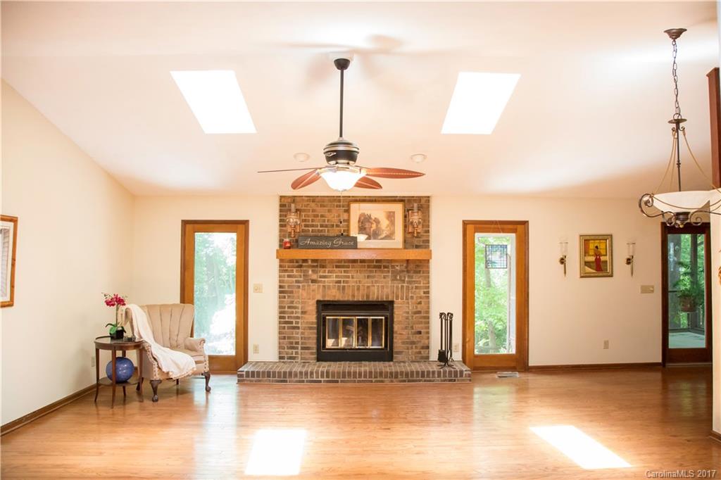 Tega Cay - Residential