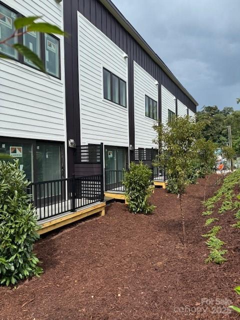 3 Lee Garden Lane 105