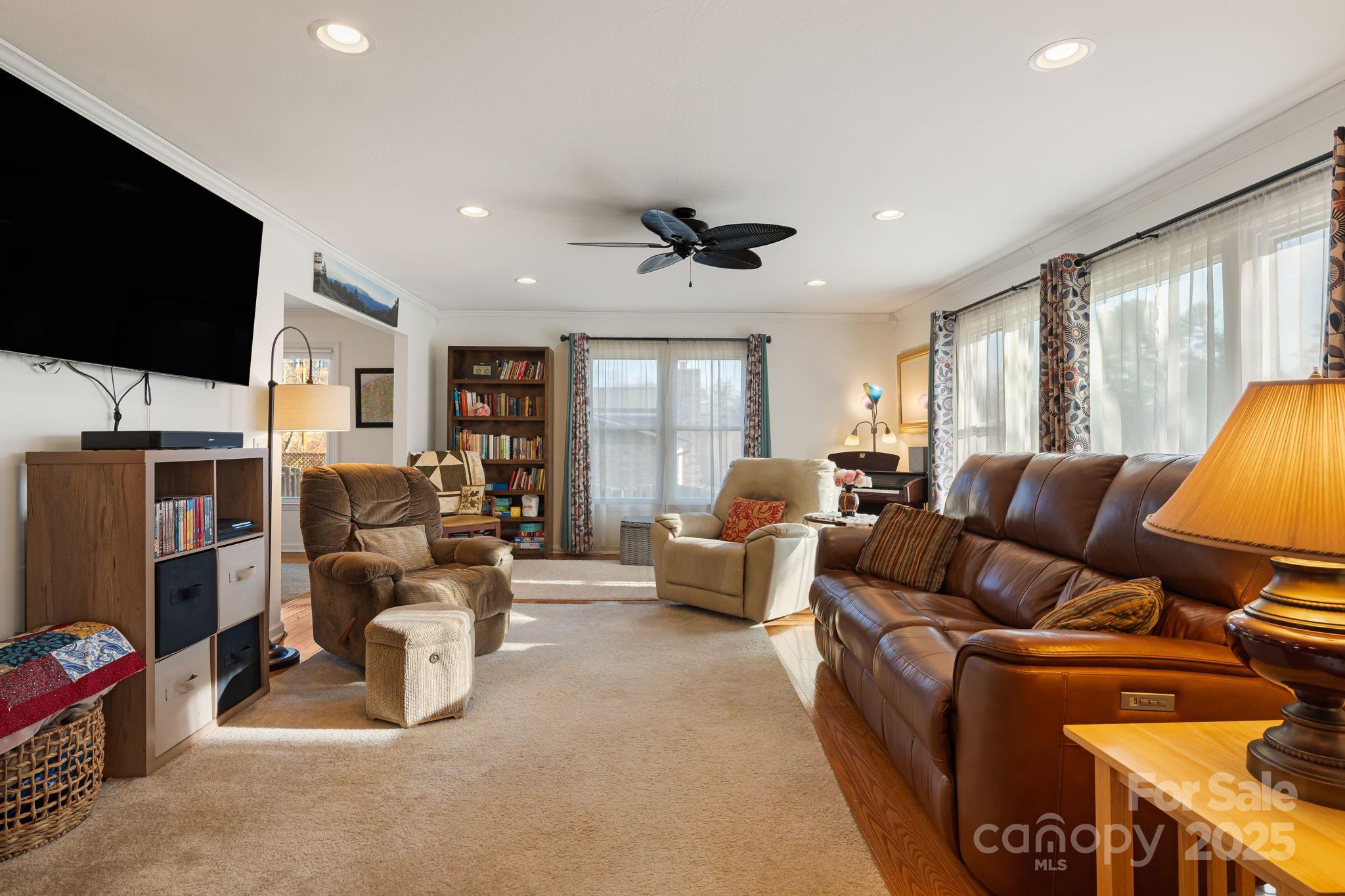 Harris Heights - Residential