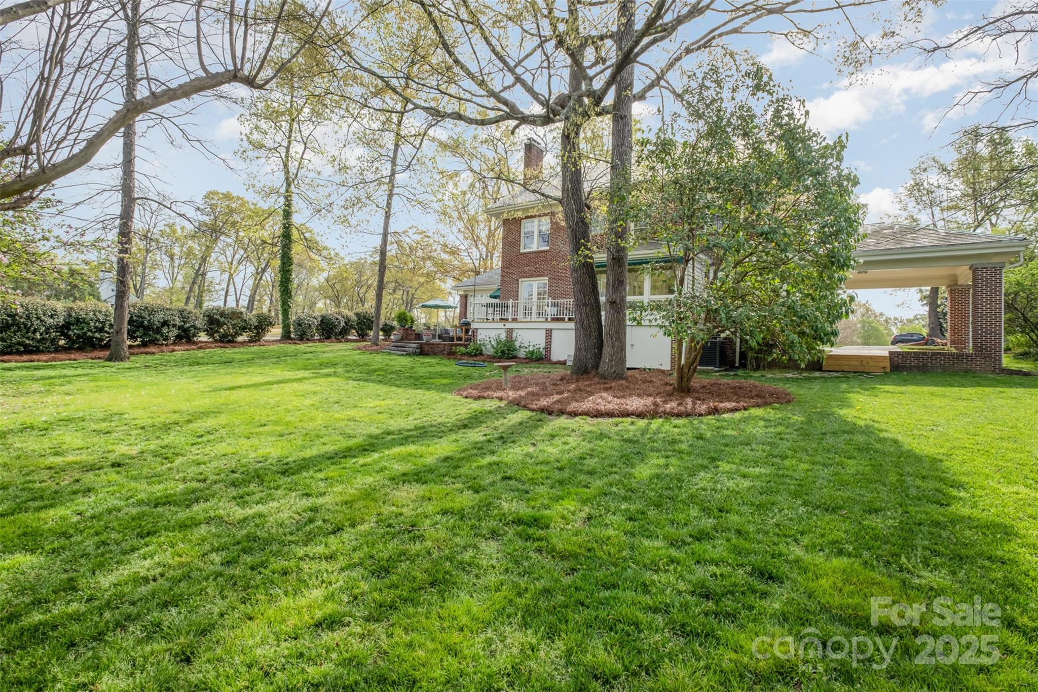 Country Club - Residential