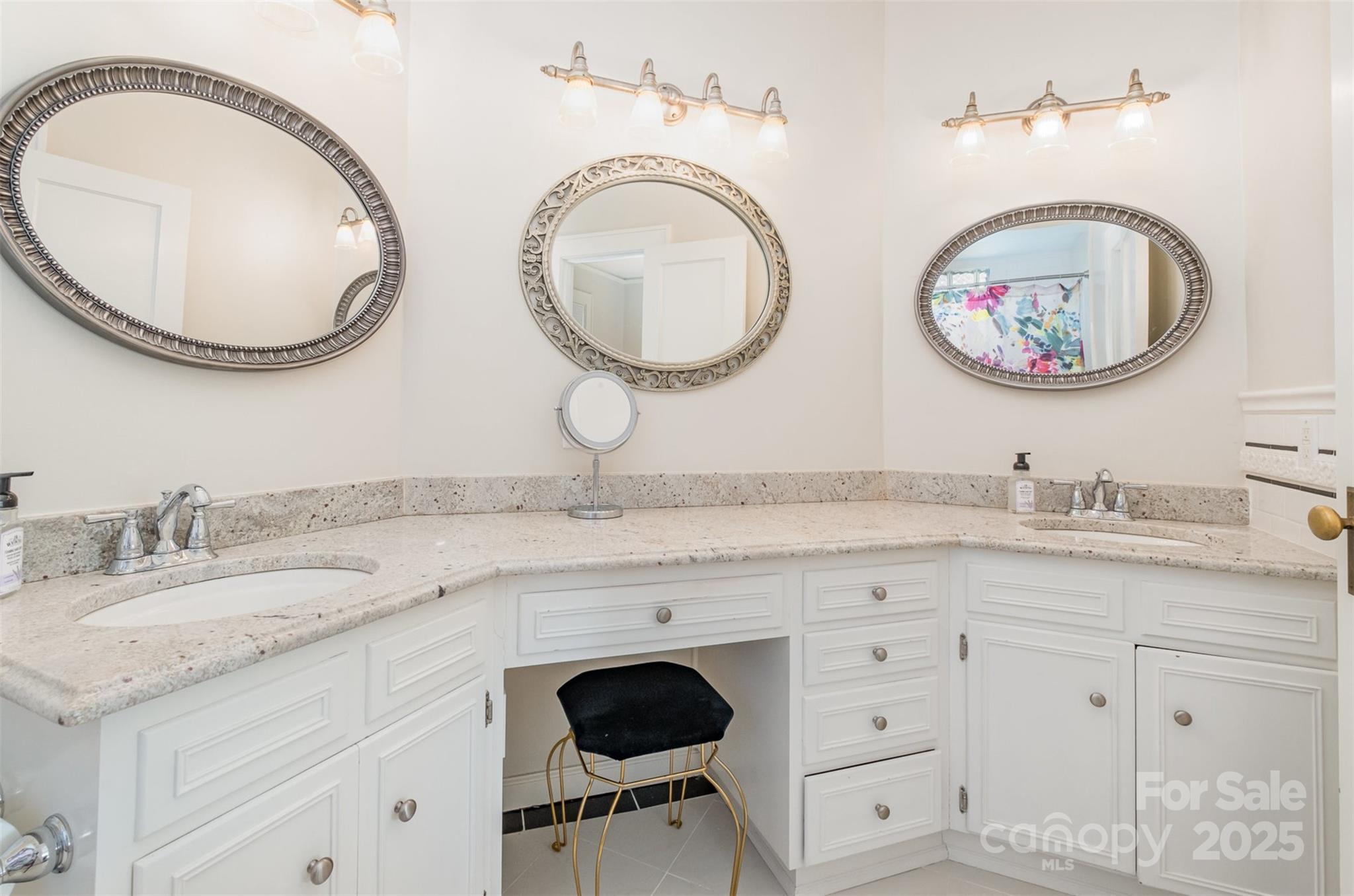 Country Club - Residential