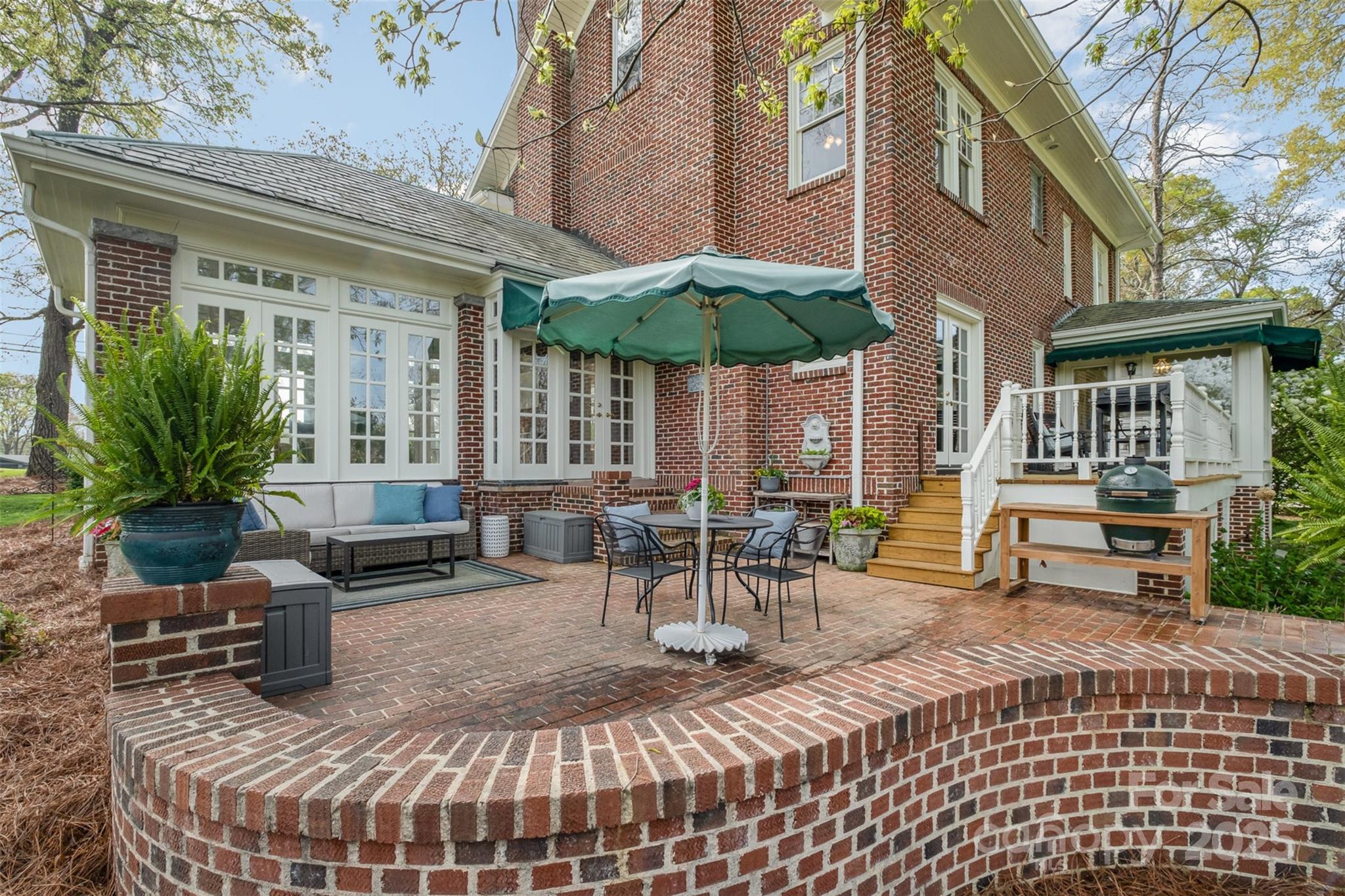 Country Club - Residential