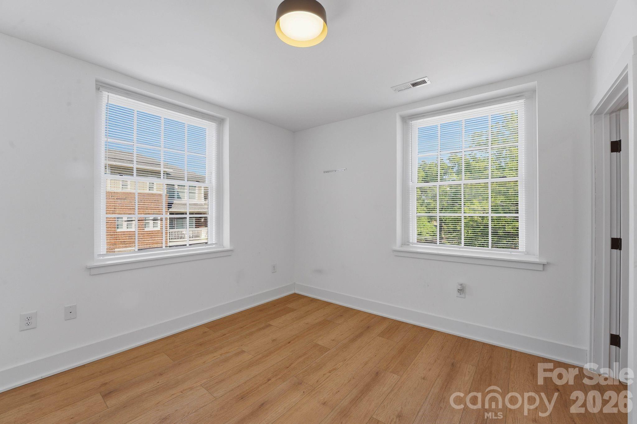 The Arches - Residential