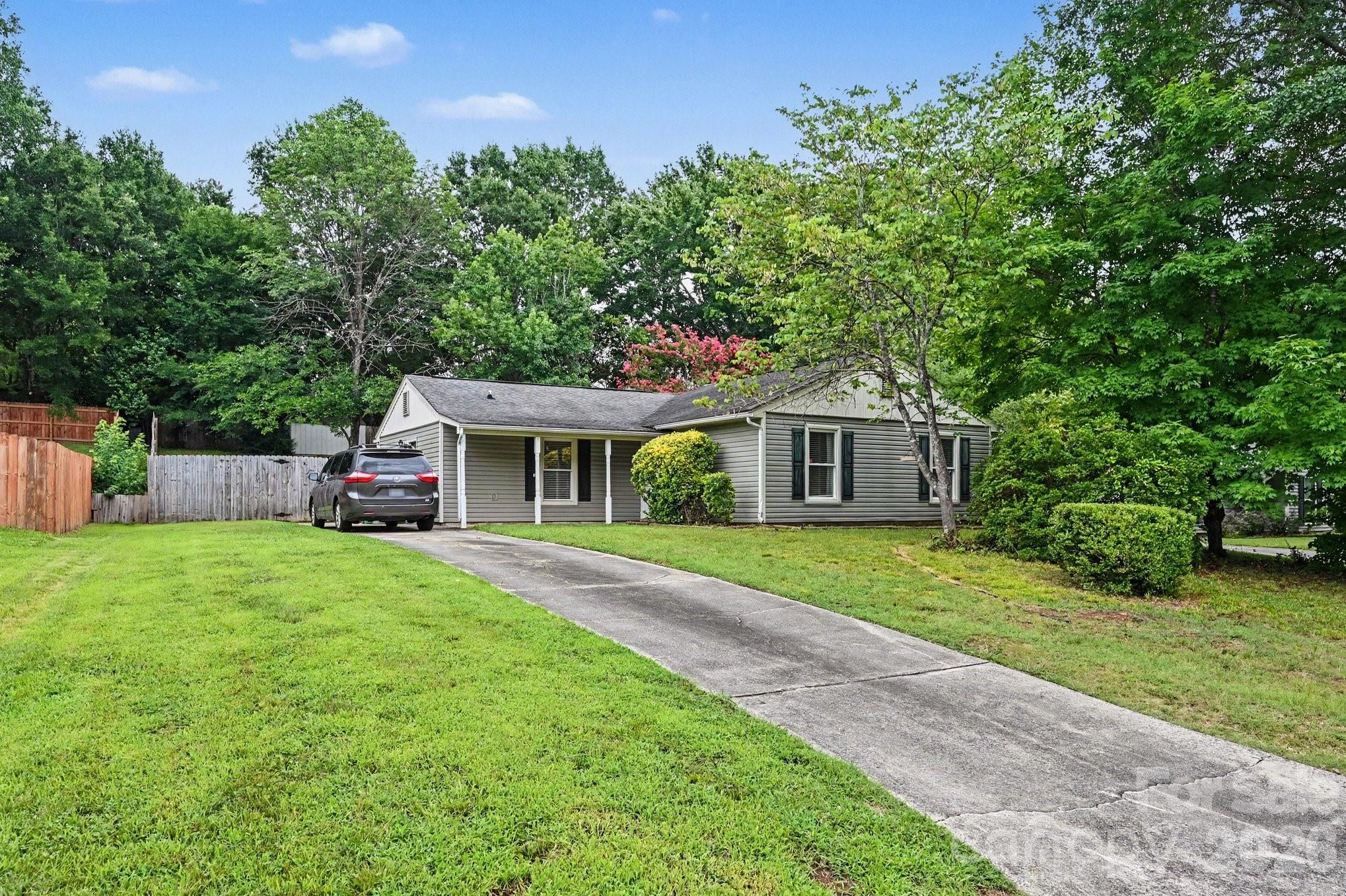 6200 Dwightware Boulevard