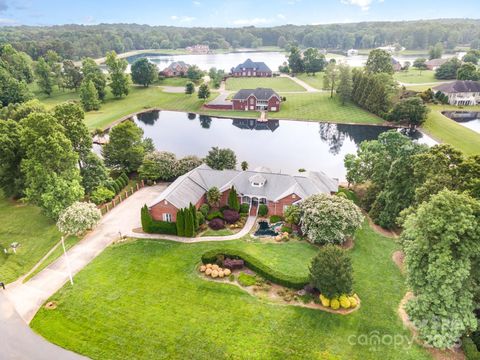 6823 Manatee Drive Concord NC 28025
