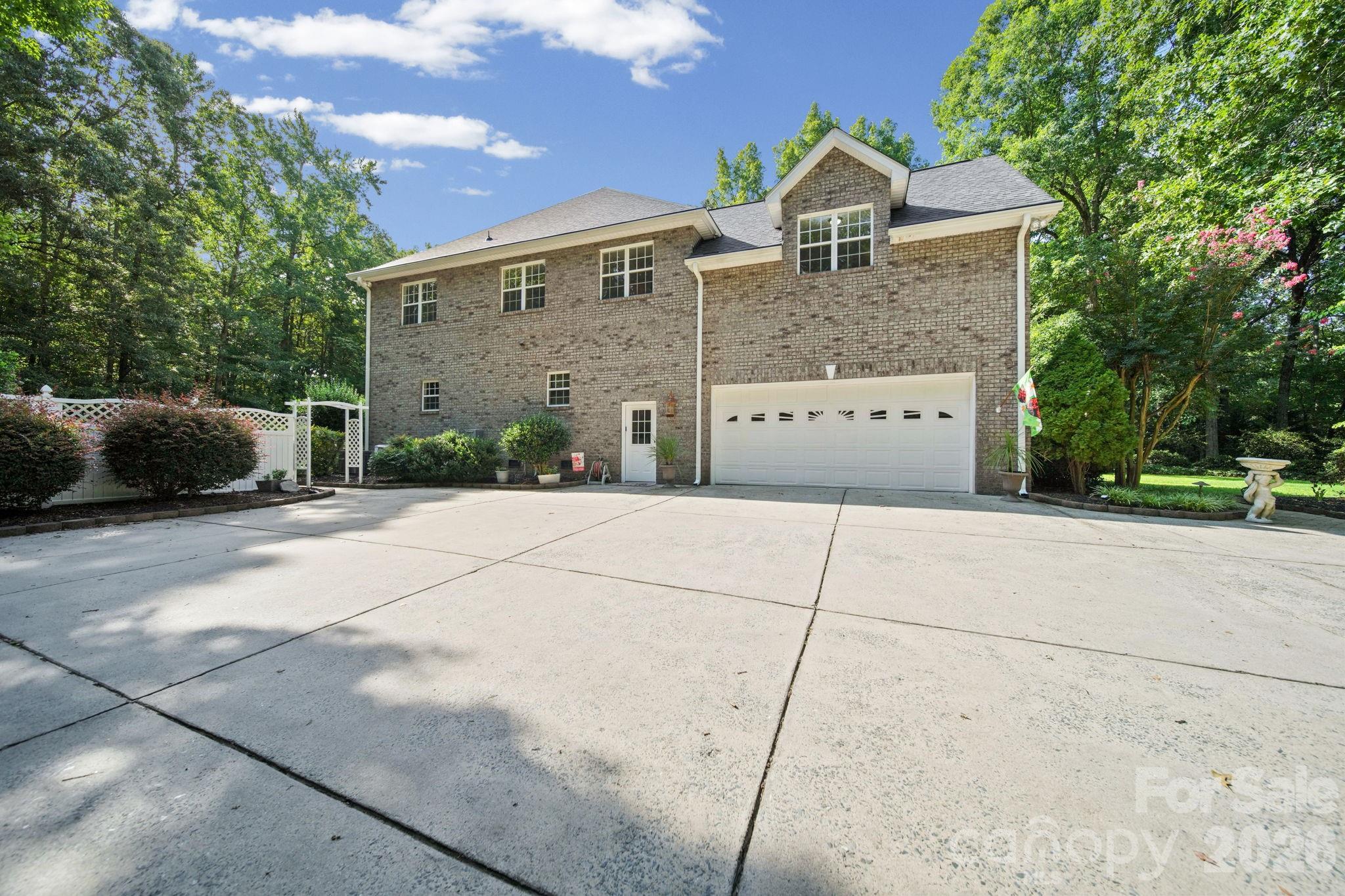 2806 Iveywood Drive