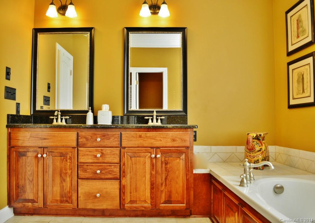 Creekwalk - Residential