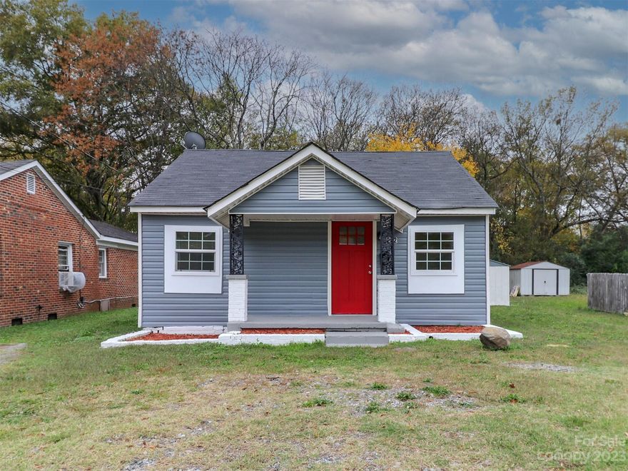 This charming home is a must see! With recent renovations that include a brand - new kitchen with stainless steel appliances, luxury LVP flooring  a fresh paint inside and out. NEW ROOF recently installed 2/2024   The new HVAC system ensures your comfort year-arounds. The location is perfect, offering easy access to downtown Rock Hill and shopping centers, making your daily life convenient and enjoyable. 
Come see this remarkable home today!