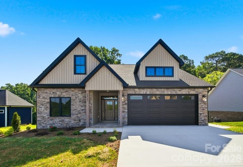 Photo of 1917 Skyfall Lane, Hickory, NC 28602 (MLS # 4390976)