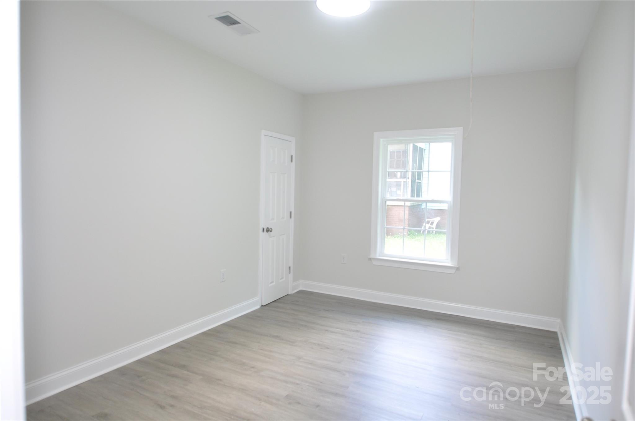 533 Third Street 27