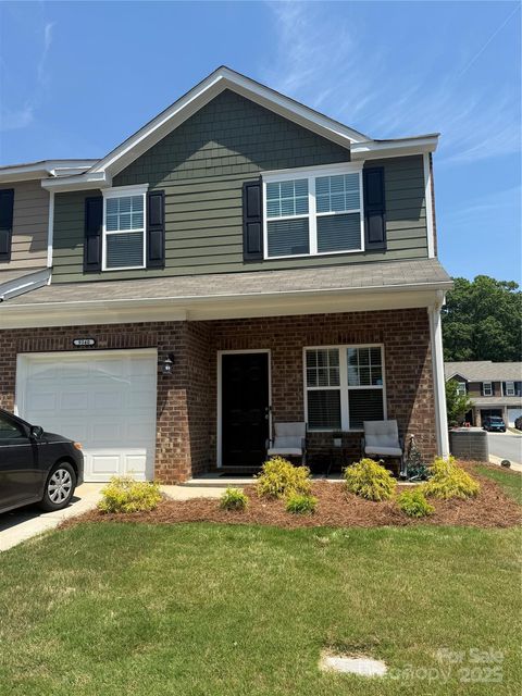 9340 Grand Valley Drive Charlotte NC 28213
