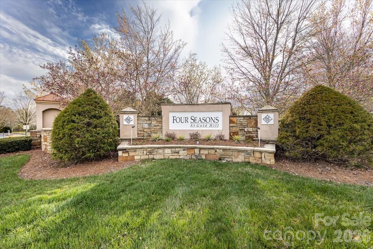 Four Seasons at Gold Hill - Residential