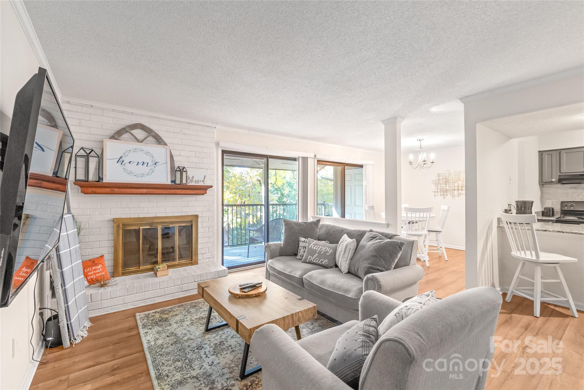 11058 Cedar View Road