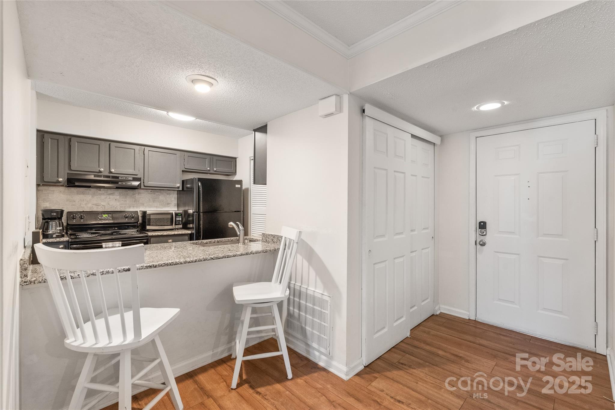 11058 Cedar View Road