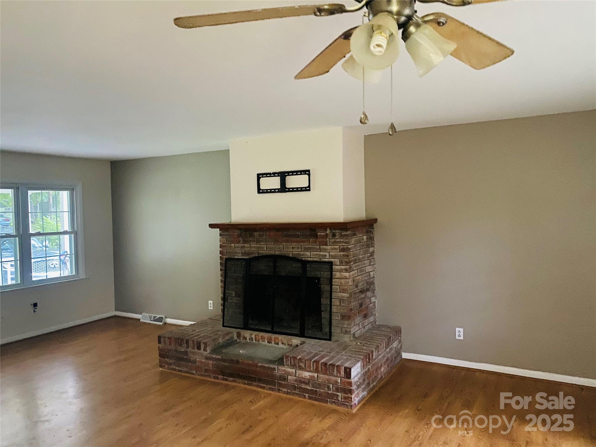 140 Hillside Drive