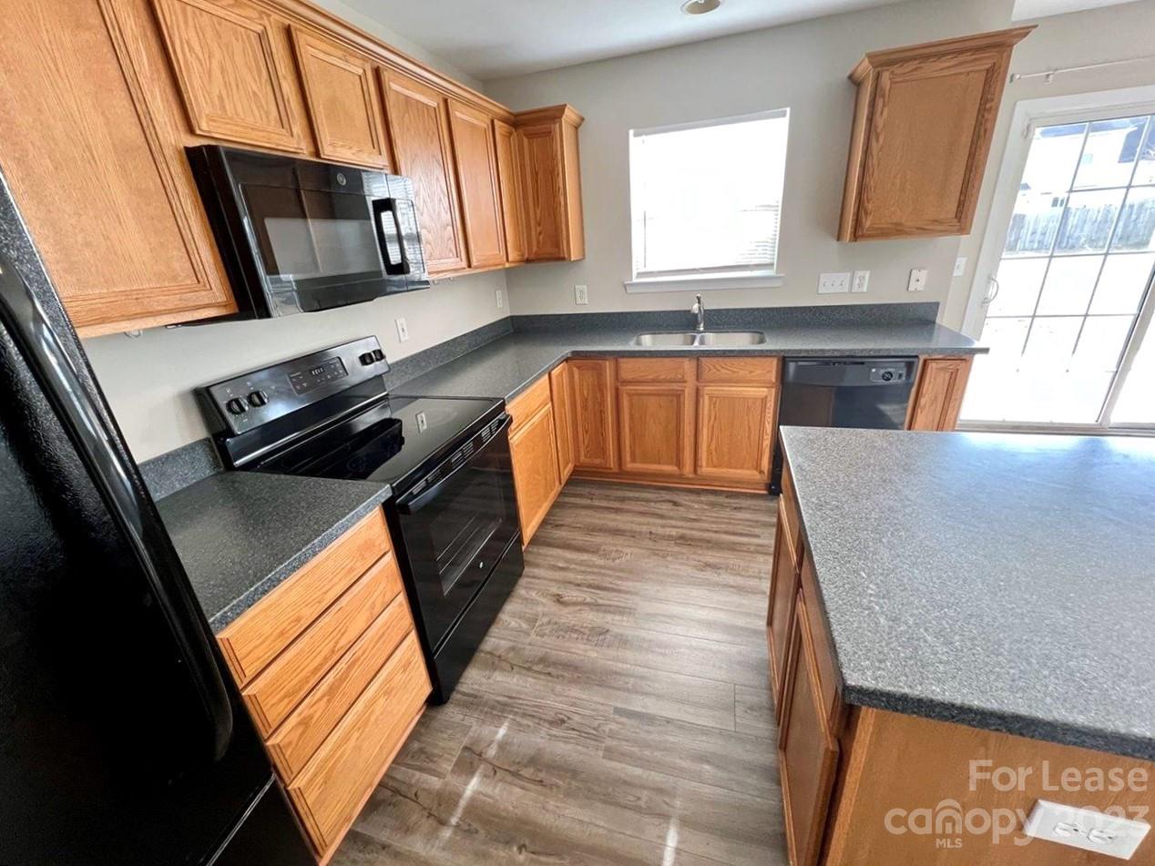 Planters Walk - Residential Lease