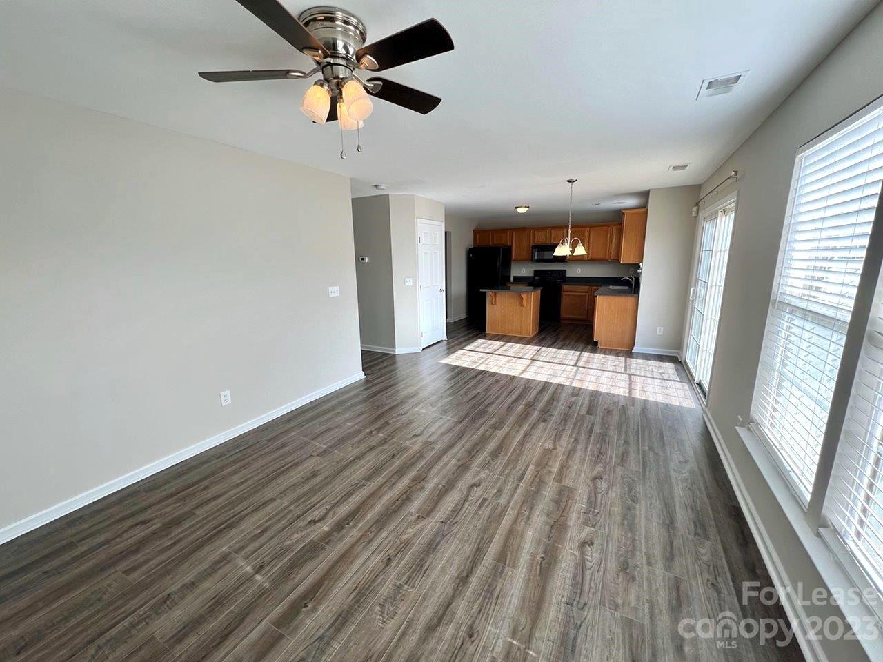 Planters Walk - Residential Lease