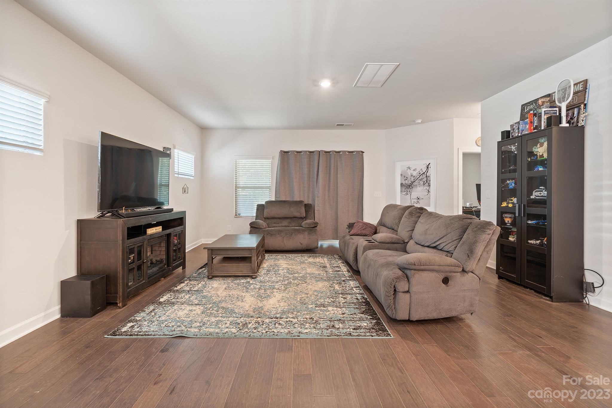 Larkhaven Hills - Residential