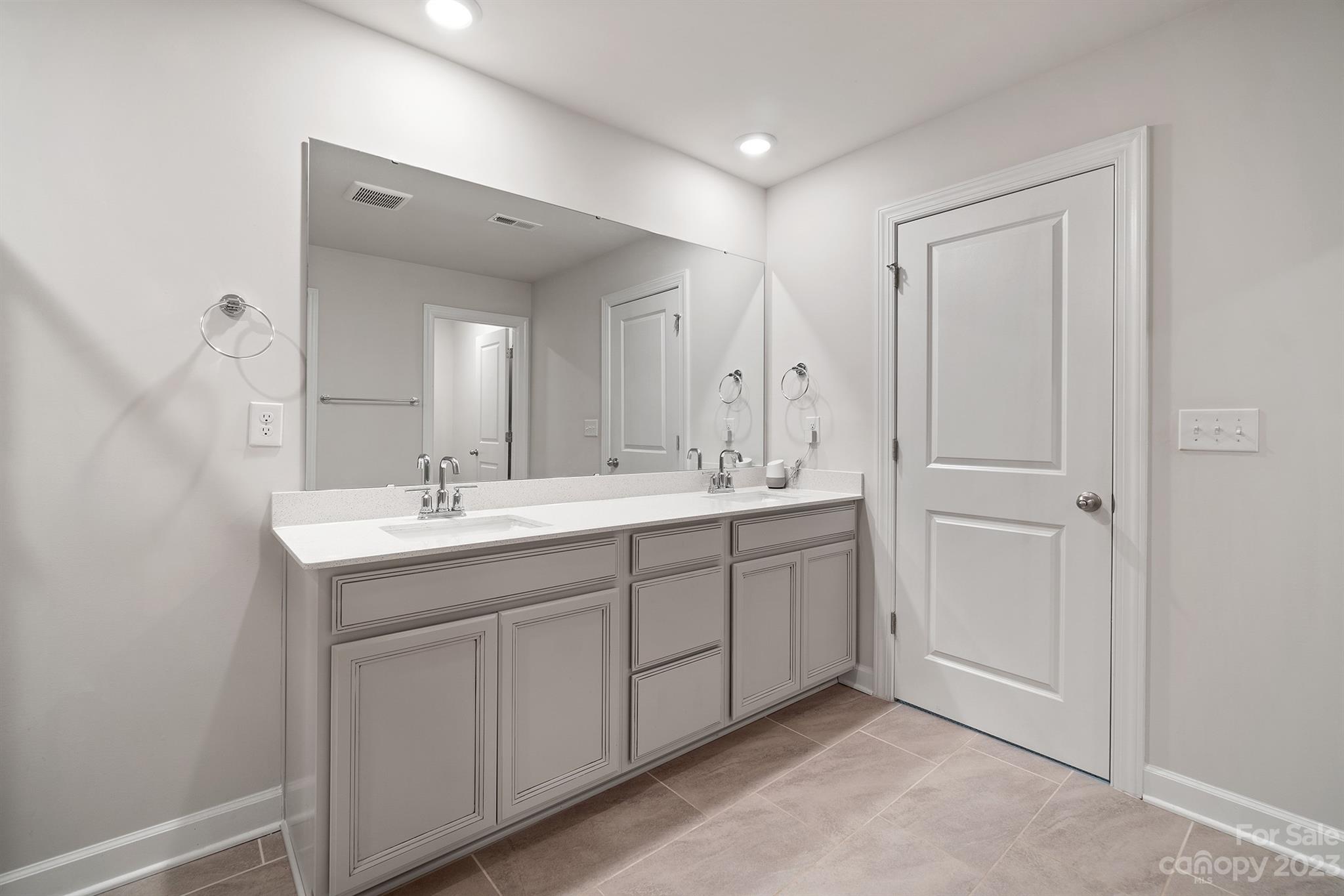 Larkhaven Hills - Residential