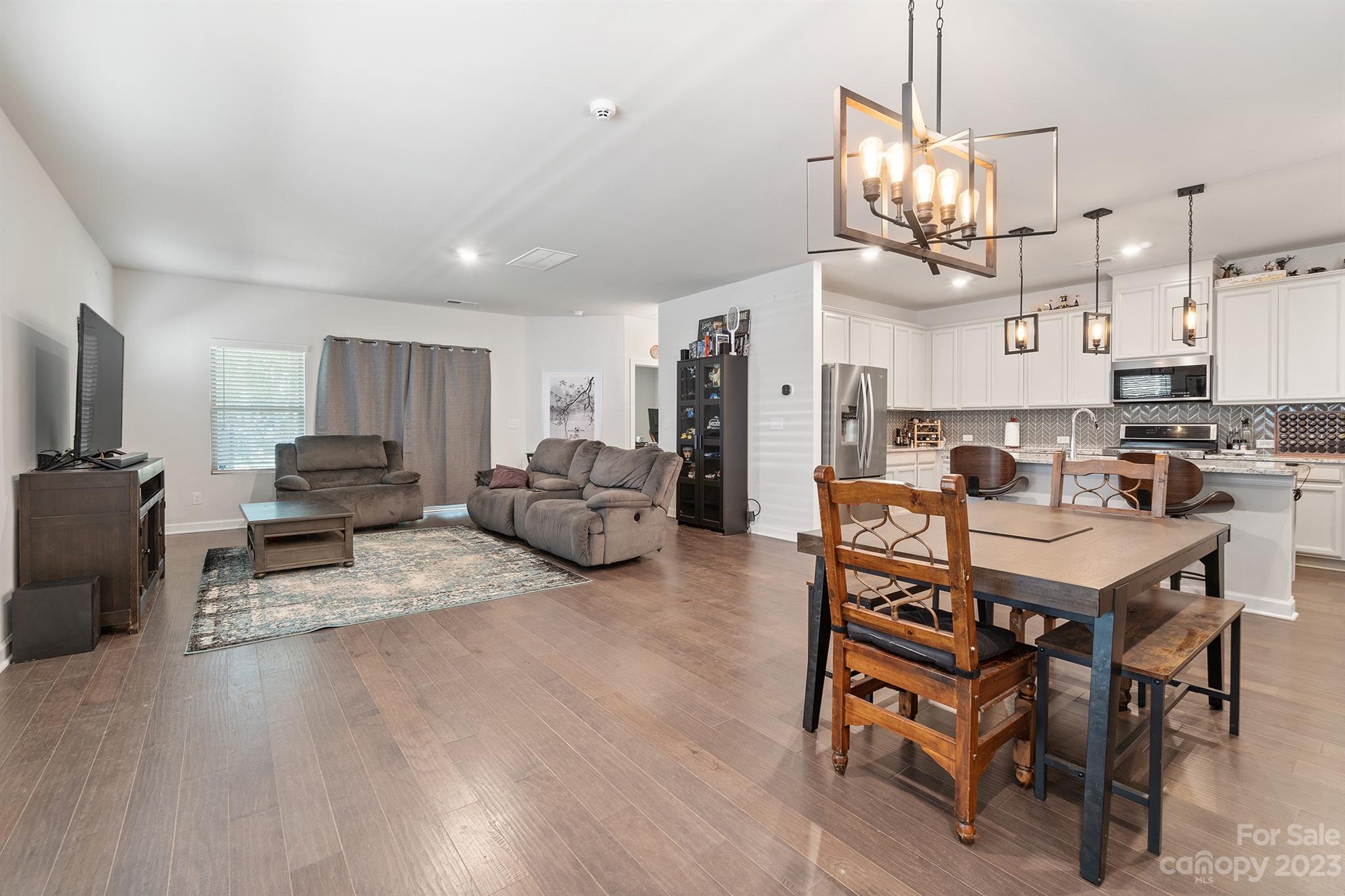 Larkhaven Hills - Residential