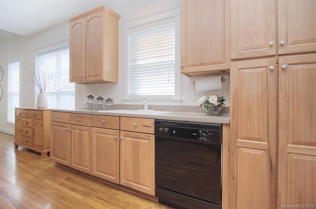 Lake Shore - Residential