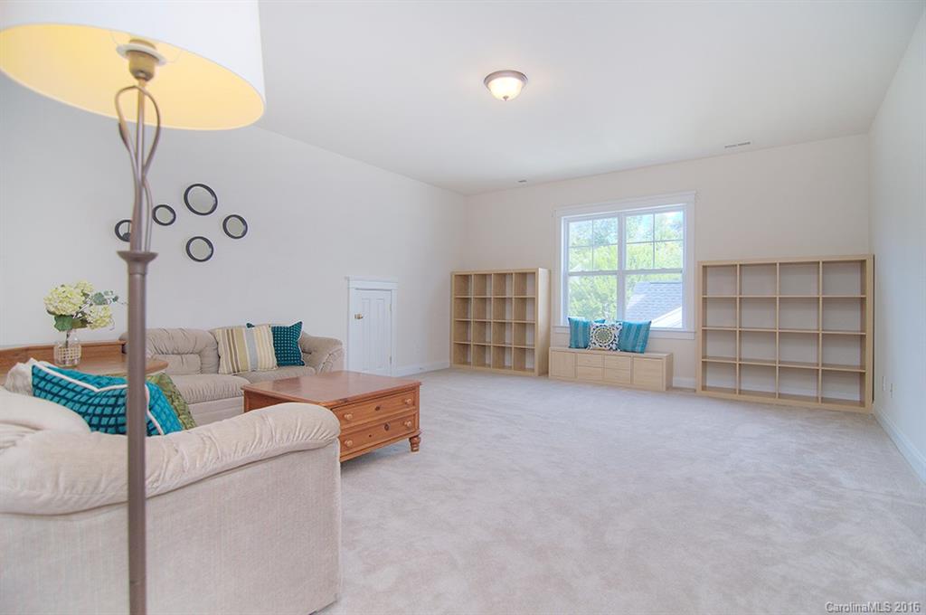 Lake Shore - Residential