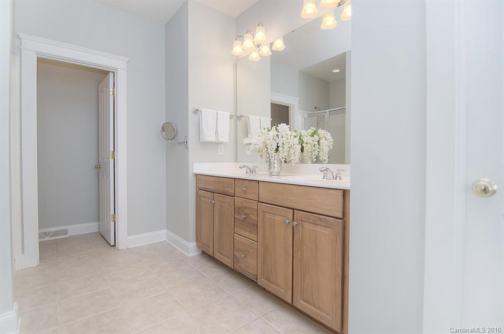 Lake Shore - Residential