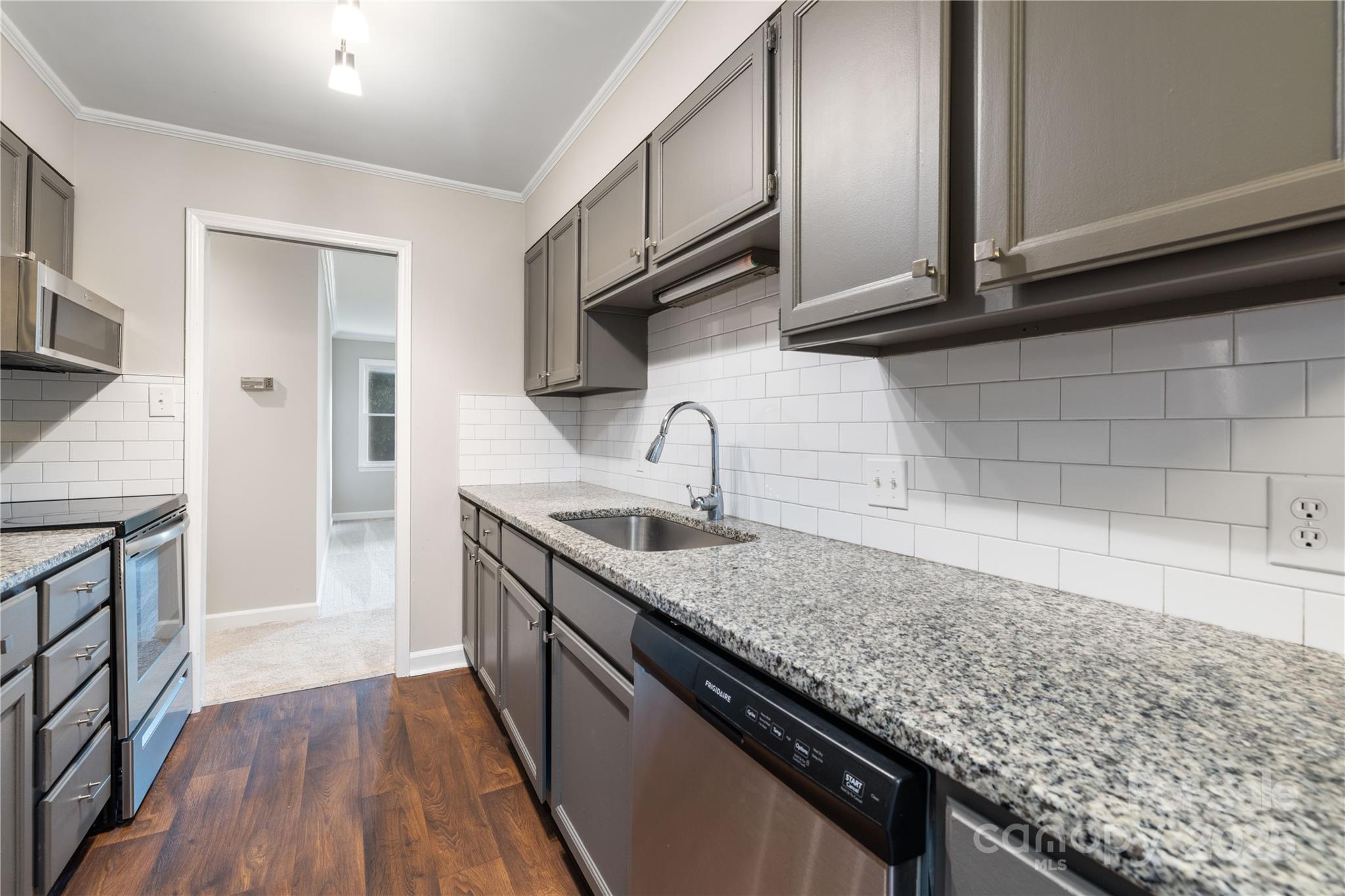 Tall Oaks - Residential