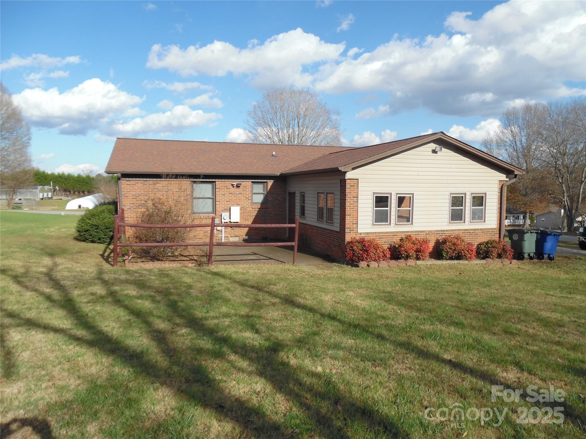 106 Belleview Drive NE