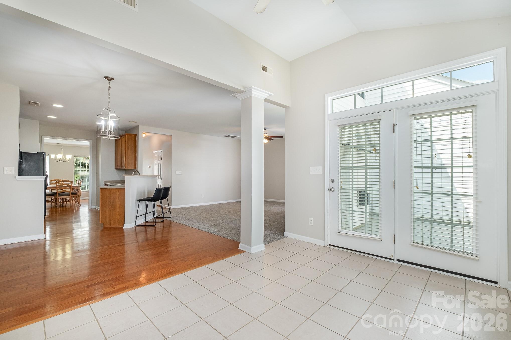 132 S Arcadian Way