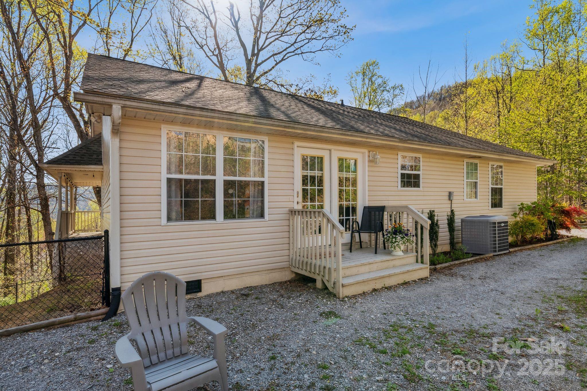 12 Hutchinson Woods Drive