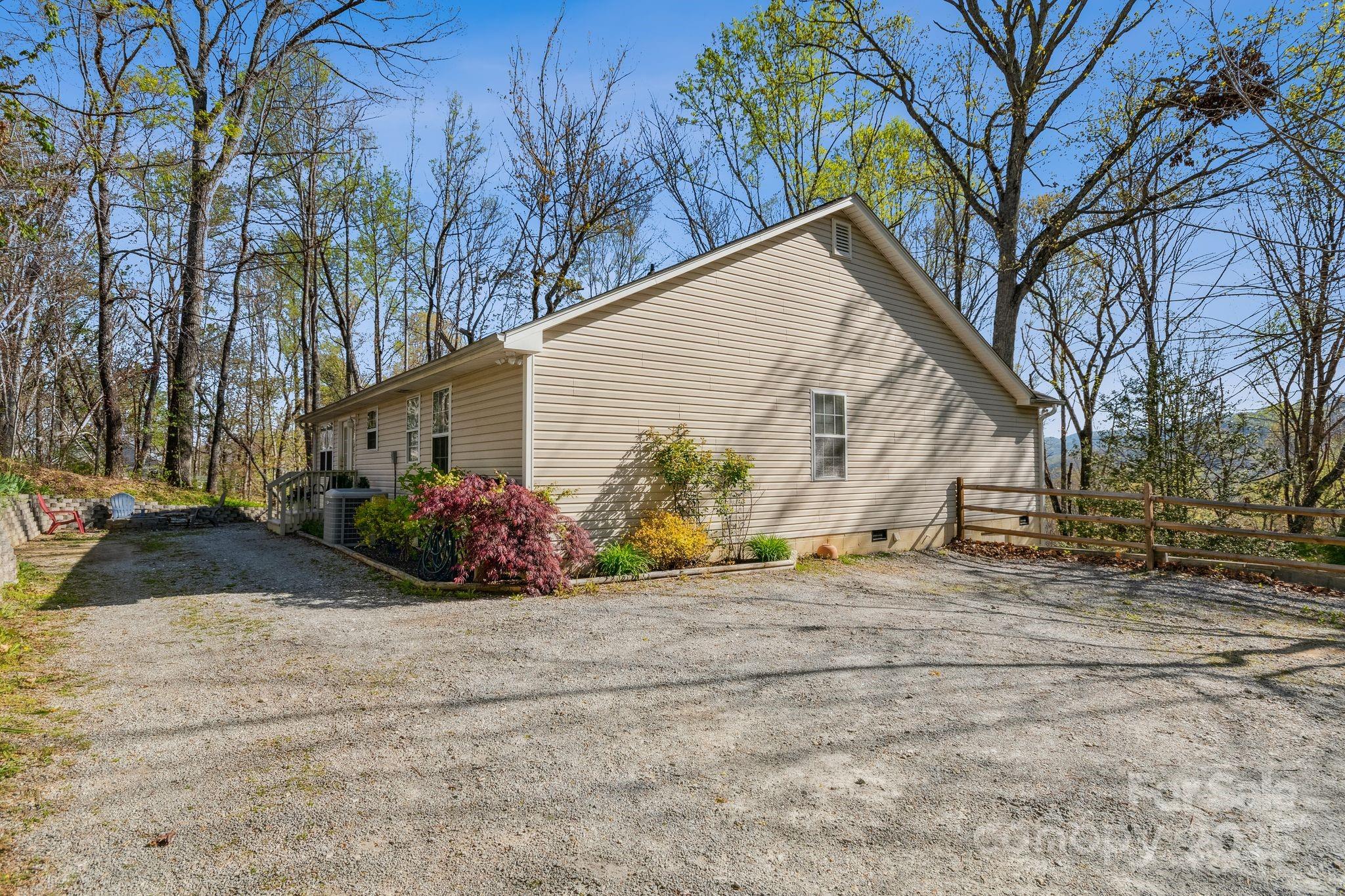 12 Hutchinson Woods Drive
