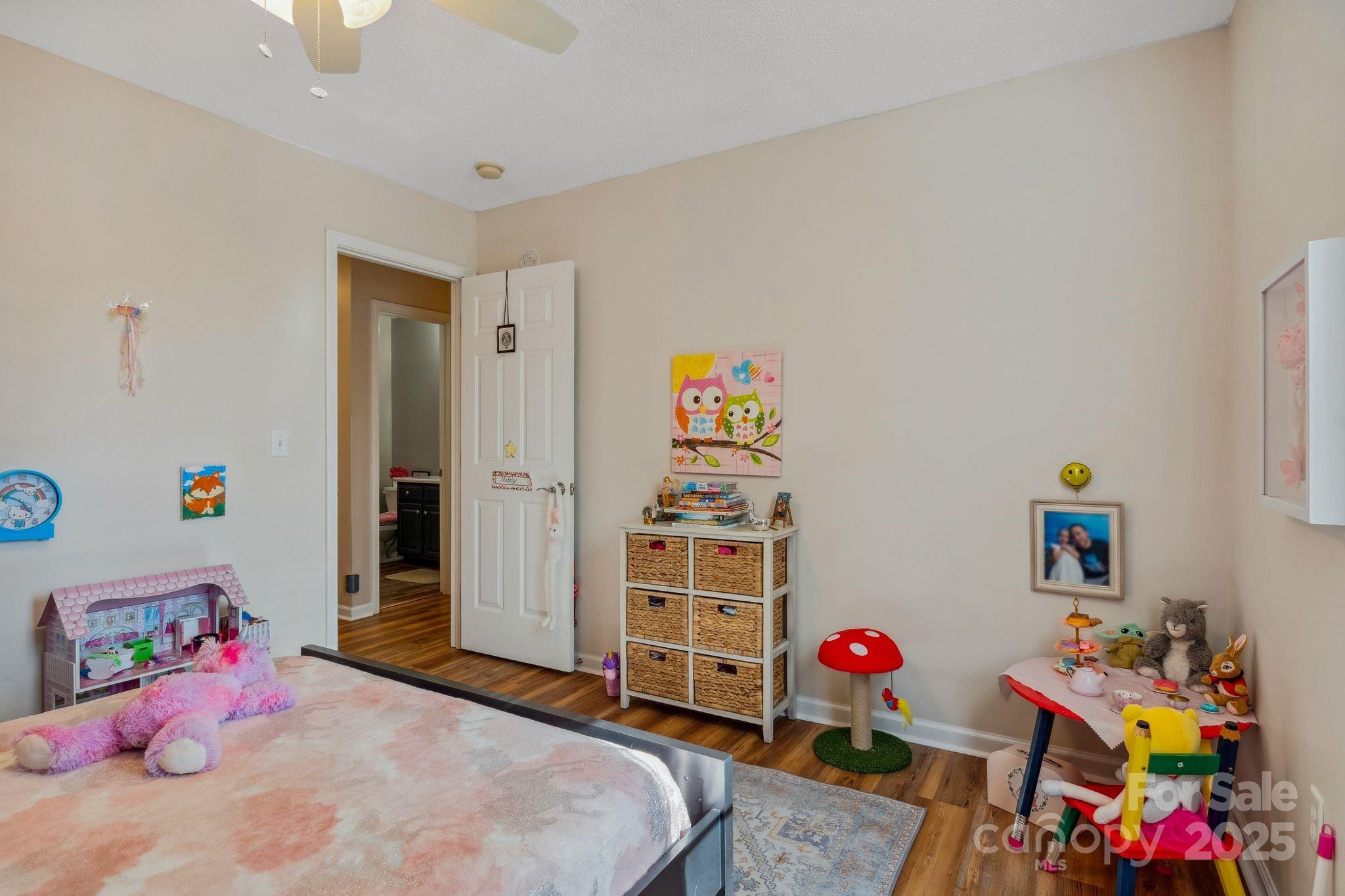 Hutchinson Woods - Residential