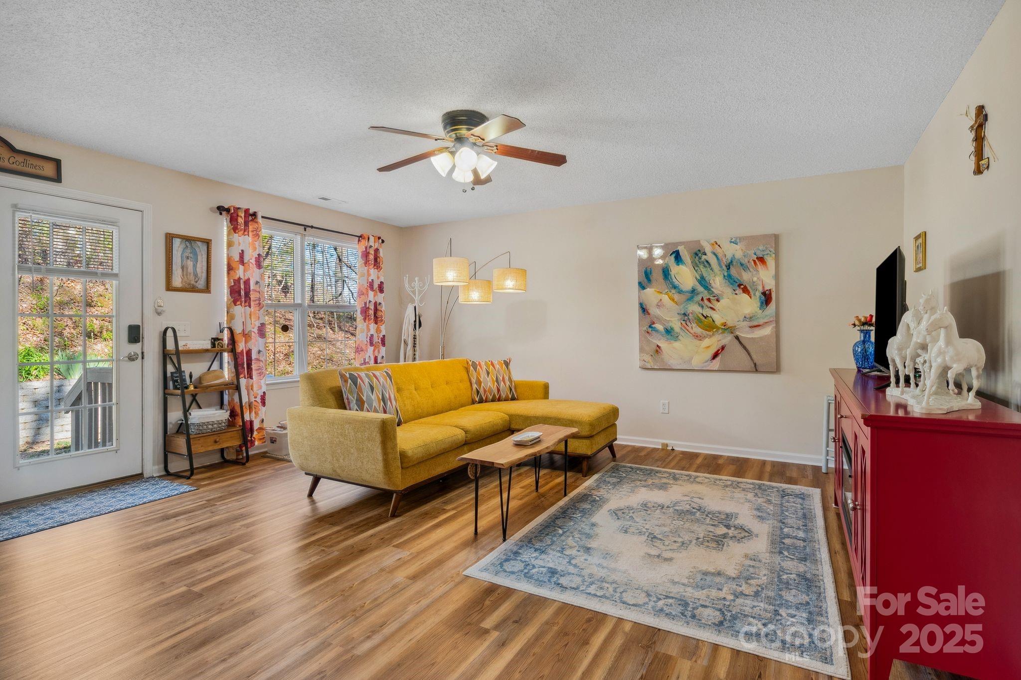 Hutchinson Woods - Residential