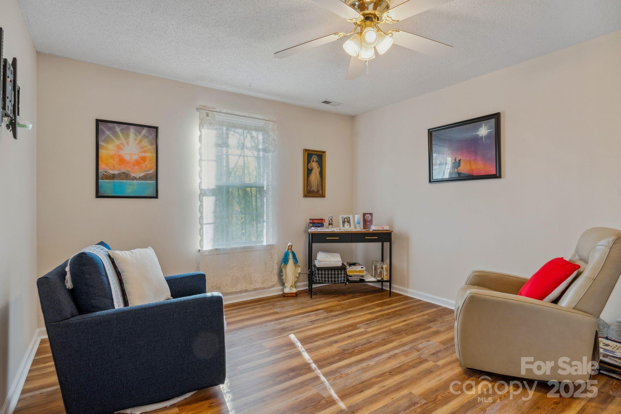 Hutchinson Woods - Residential