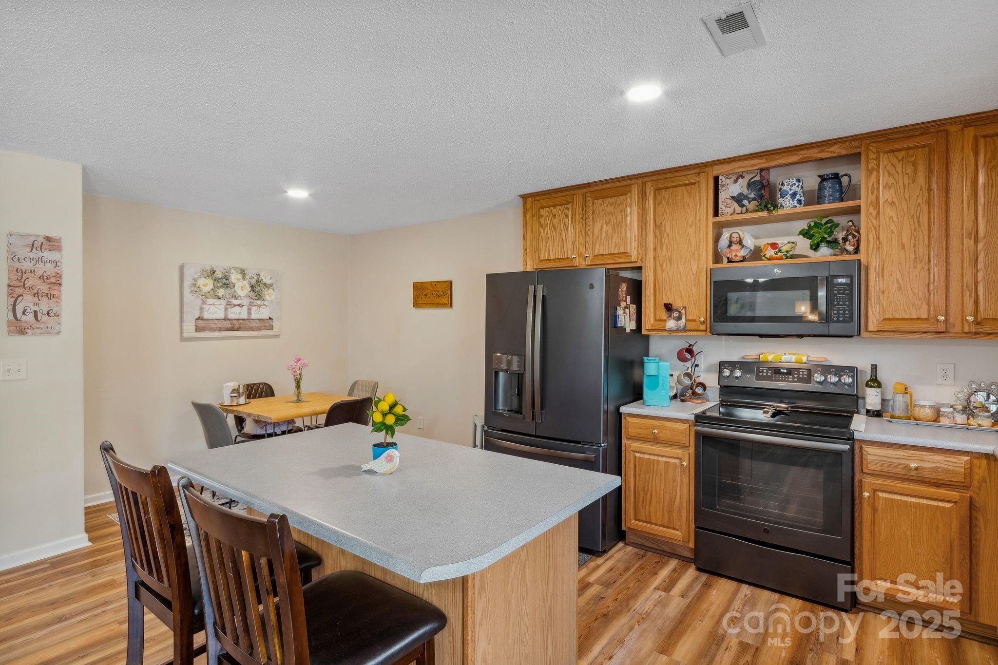 Hutchinson Woods - Residential